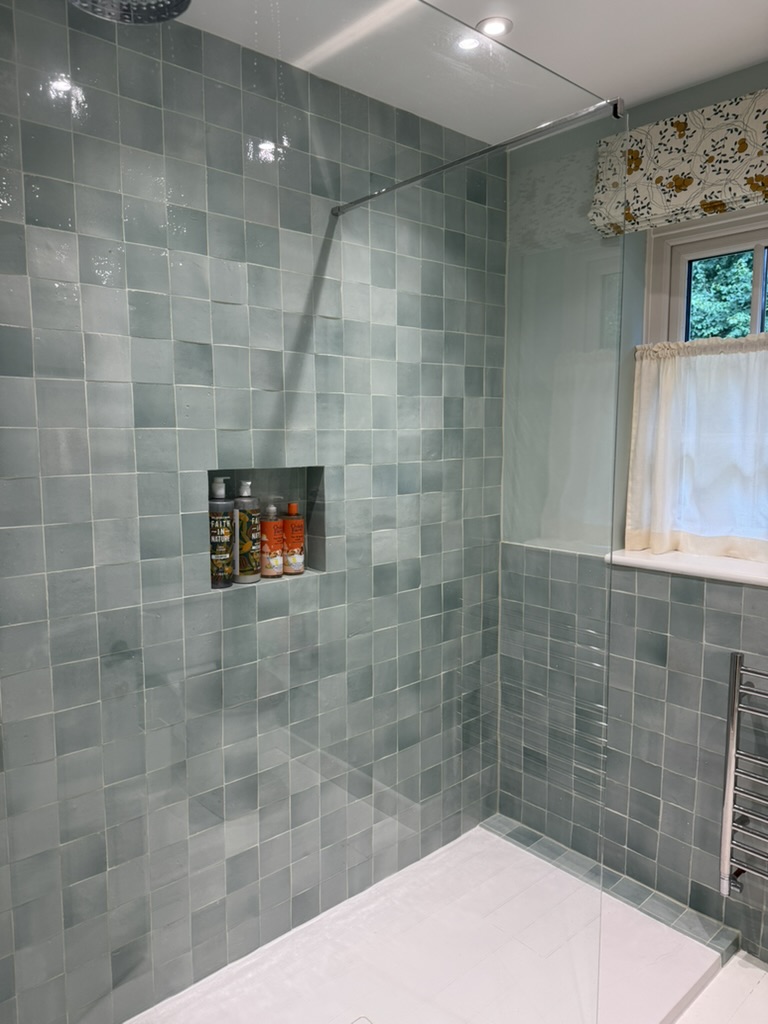 Hill End Shower Room Features          -          Professional          plumbing          work          by          Rosebourne          Plumbing