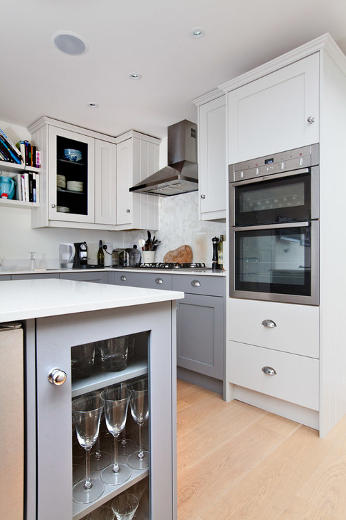 Traditional Kitchen - Montgomery Road, Chiswick          -          Professional          plumbing          work          by          Rosebourne          Plumbing