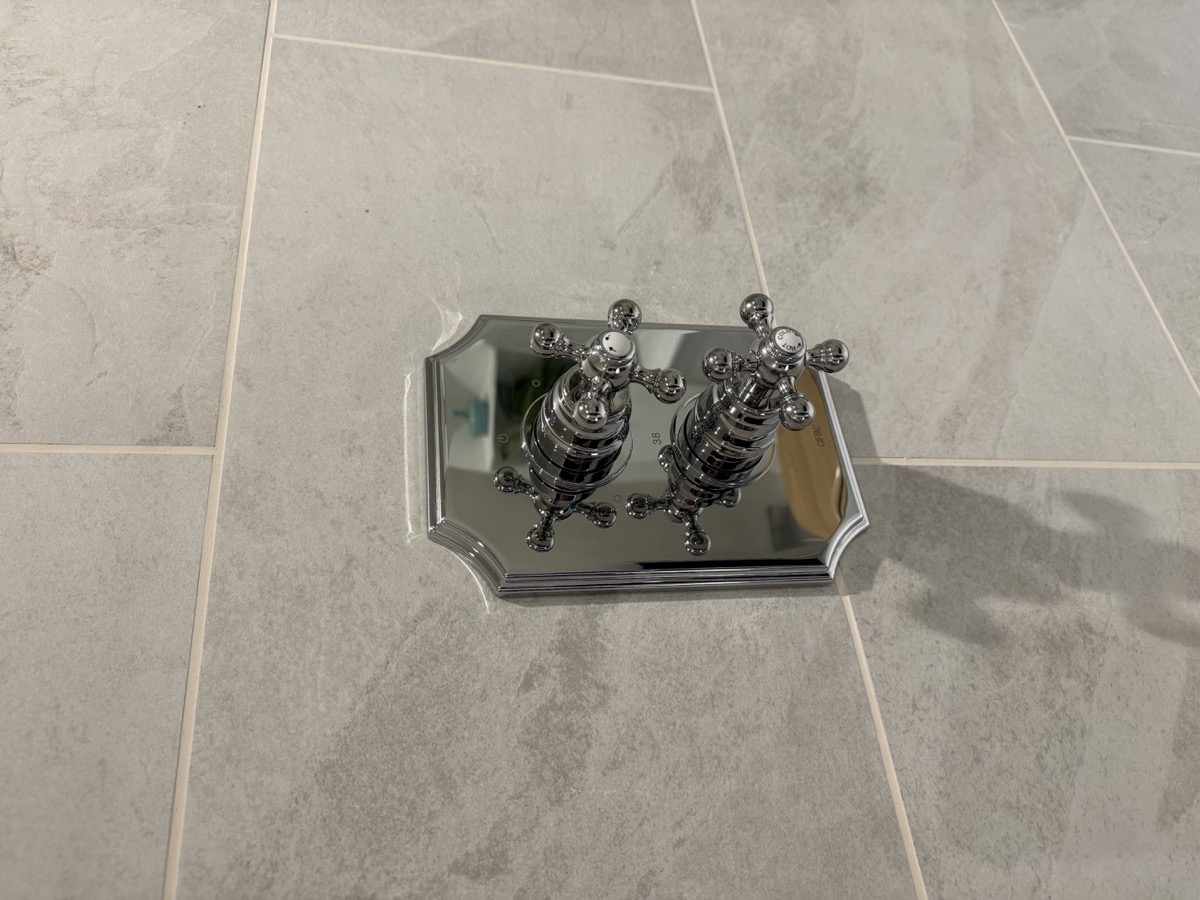 Professional water pressure solutions services Hampshire - Rosebourne Plumbing expert testing and pump installation